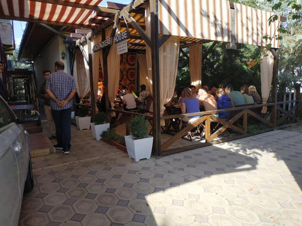 Sim Sim Hostel & Guest House Near The Church ซามาร์คันด์ ภายนอก รูปภาพ