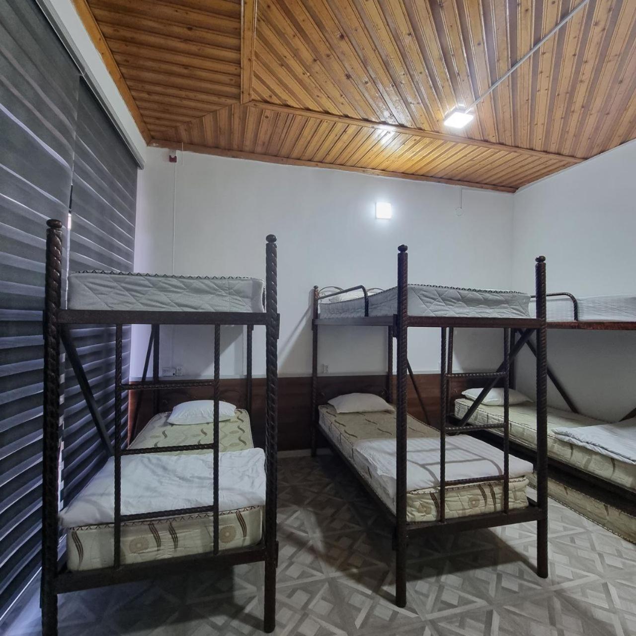 Sim Sim Hostel & Guest House Near The Church ซามาร์คันด์ ภายนอก รูปภาพ